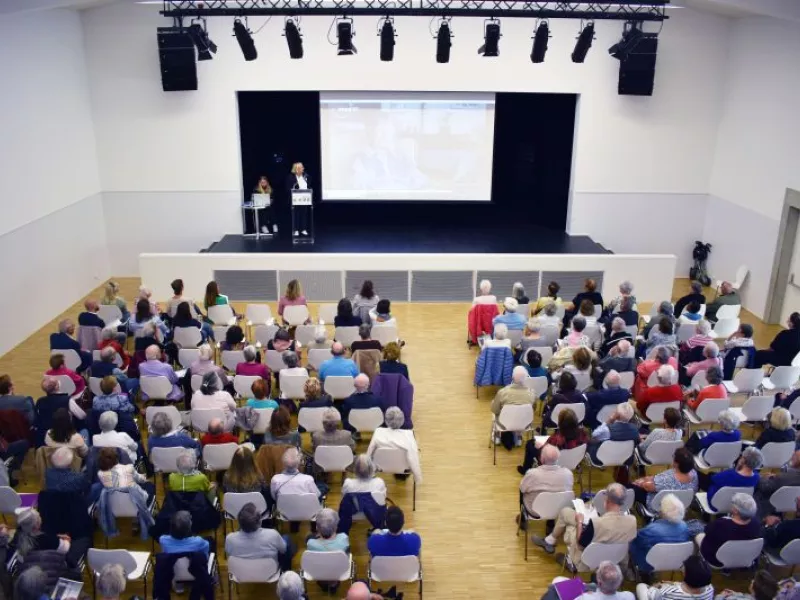 Séance d'information sur les logements pour séniors 2022 en images