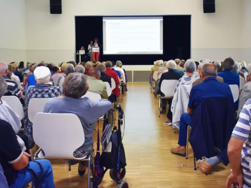 Séance d'information sur les logements pour séniors 2022 en images