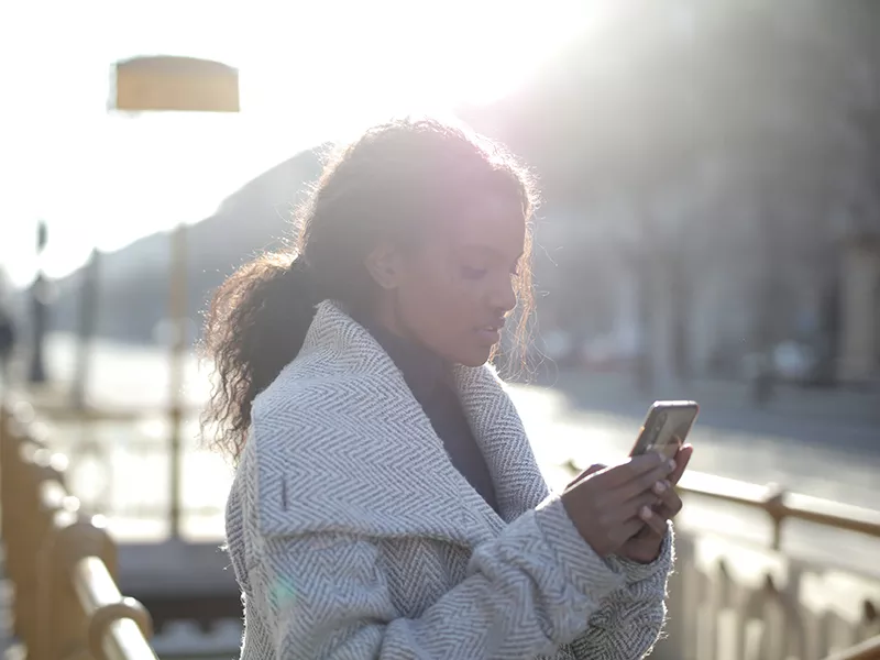 Une application pour signaler des situations de harcèlement de rue à Lancy